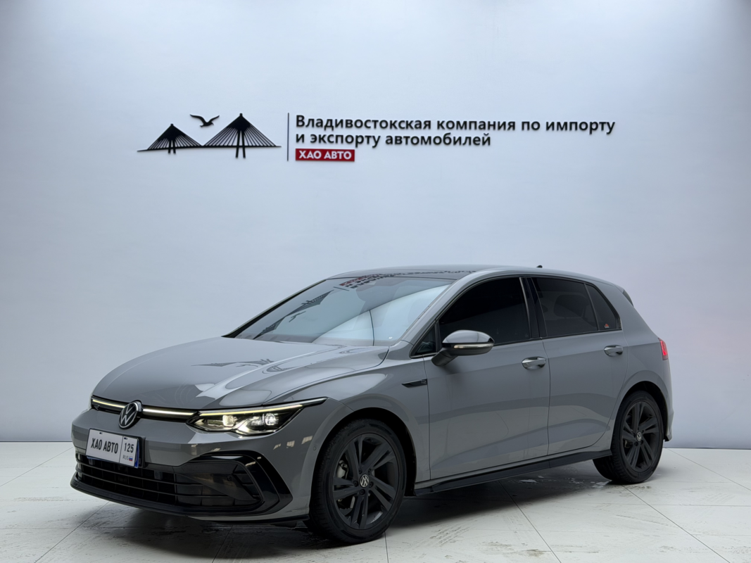 VOLKSWAGEN GOLF R-Line